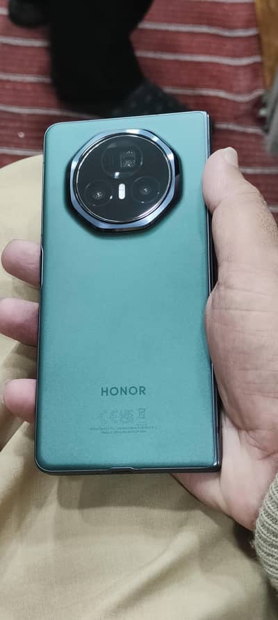 Honor maguc v3