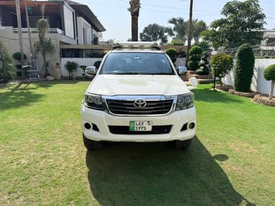 Toyota vigo champ G Model 2013