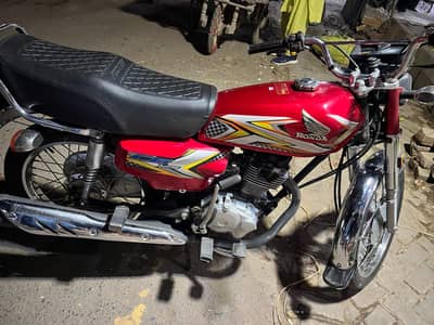 model 2009 convert in 2025 just buy and drive first owner Bike