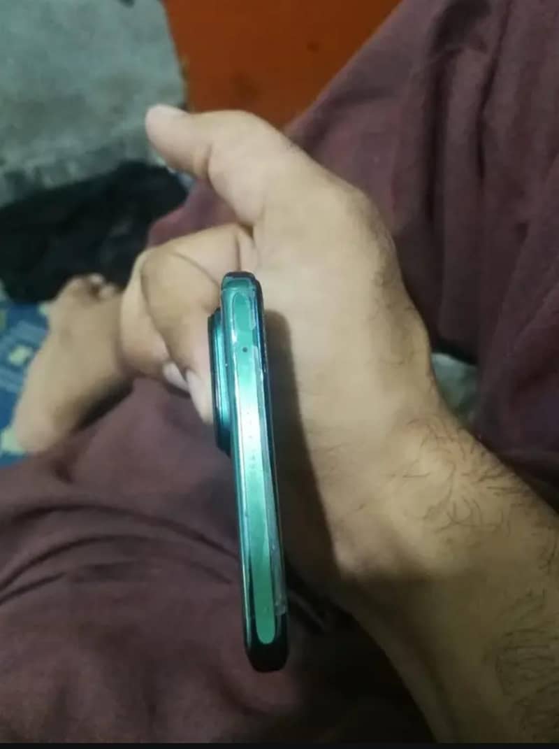 mobile me 2 dots hn jo bara nuh hota 1