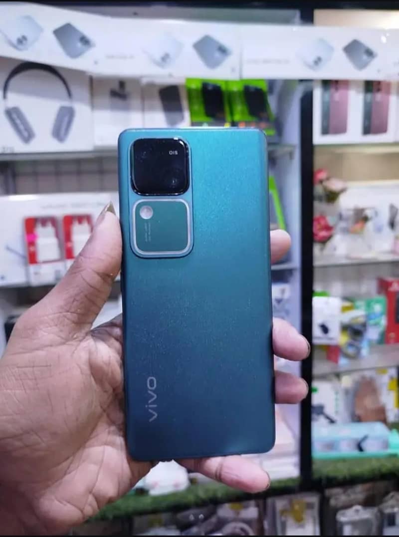 mobile me 2 dots hn jo bara nuh hota 3