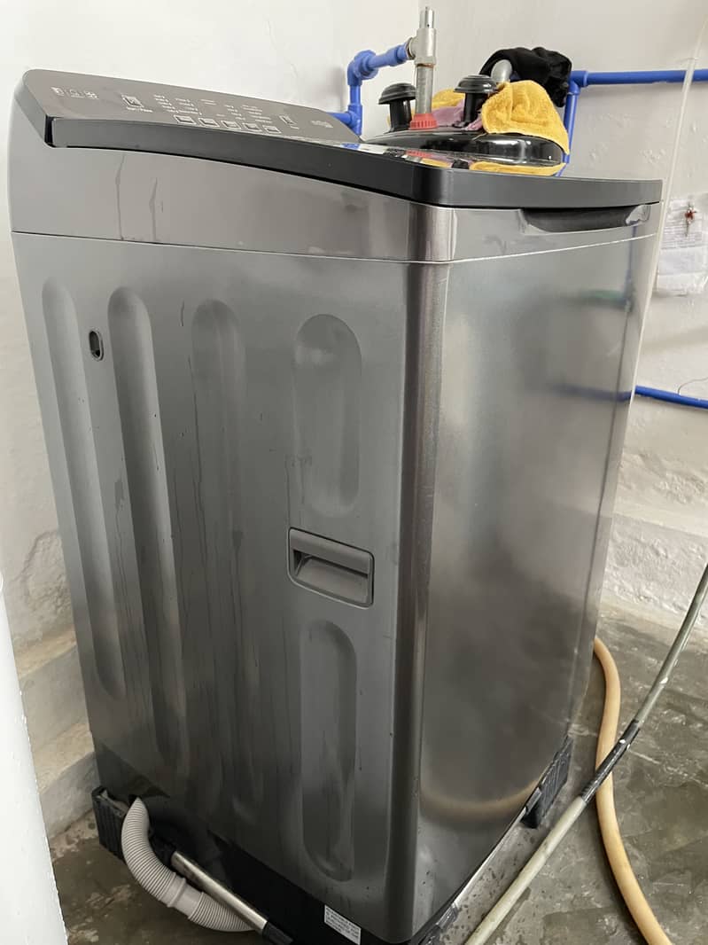 Automatic washing machine 14