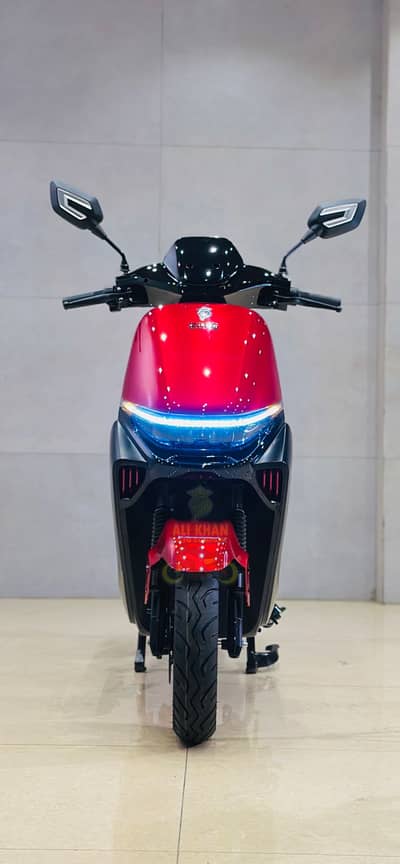 SCOOTY SCOOTY MALE FEMALE BOYS GIRLS LADIES NISA GENZ C1 PRO AIR EVEE