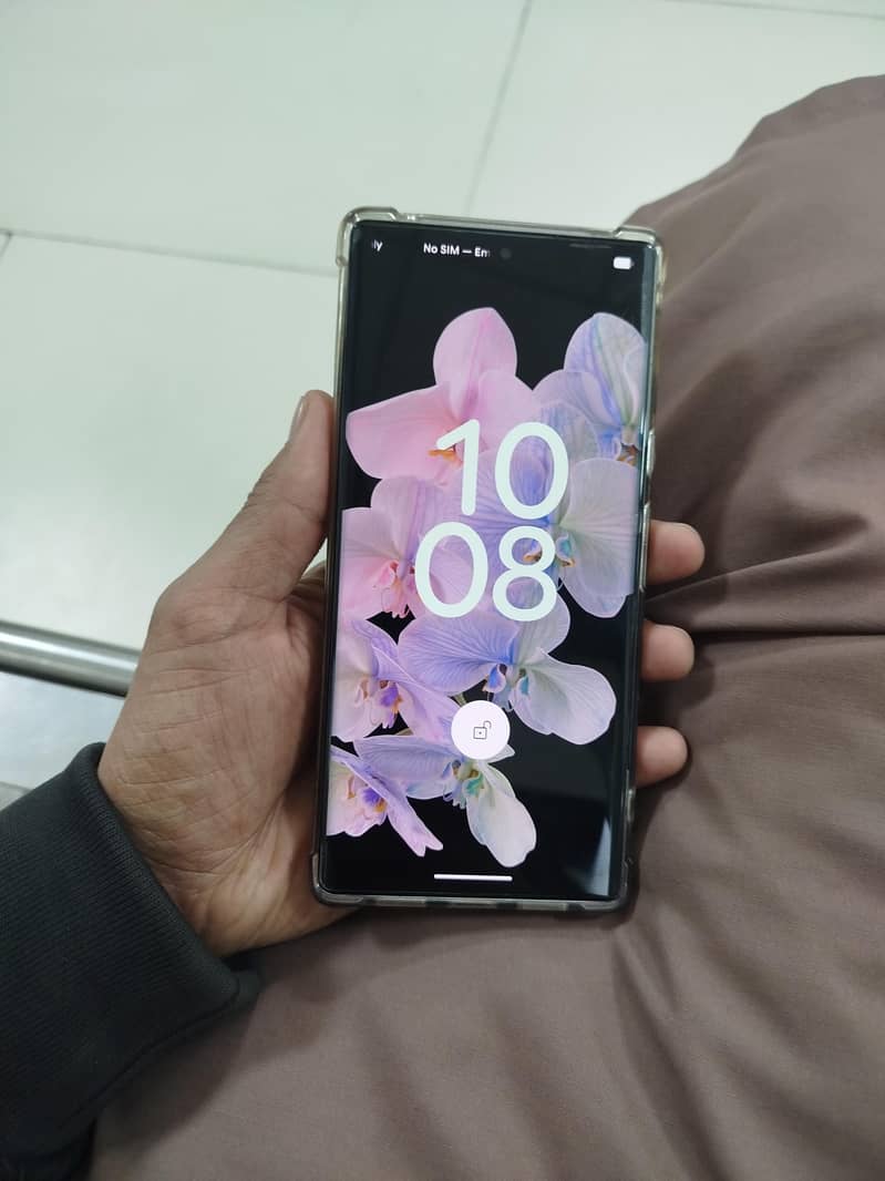 Google pixel 6 pro.   12/256 0