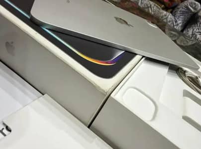 Apple iPad pro M4 Apple penice complete box