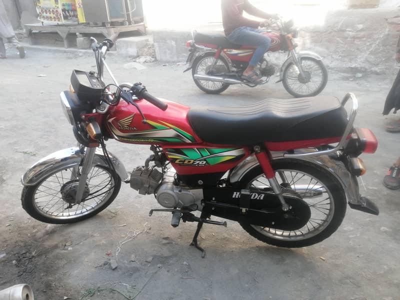 HONDA CD 70 2