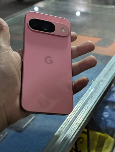 google pixel 9 tota mena piece