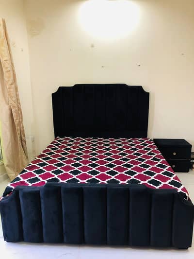 Queen Size Bed Set with Dressing & Side Tables Selling Urgent