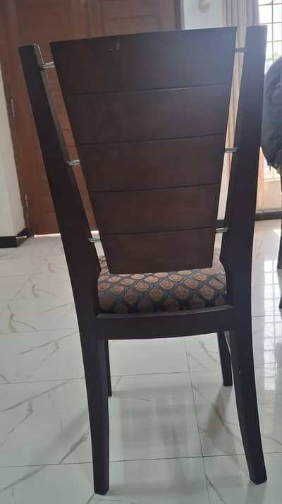 6 Dinning Chars and Dinning Table with Glass Top