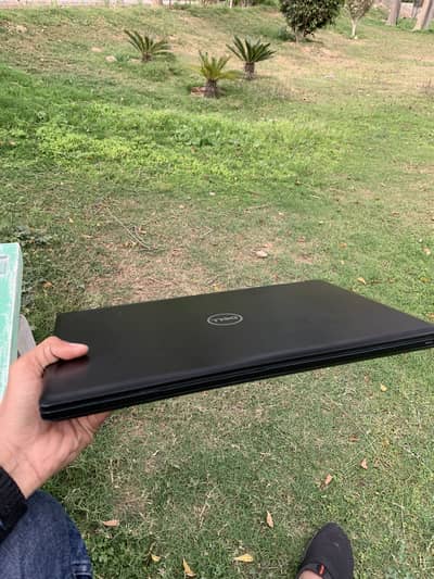 DELL LATITUDE 5590 i5-7300U 8GB RAM 238GB STORAGE  GRAPHICS CARD 128MB