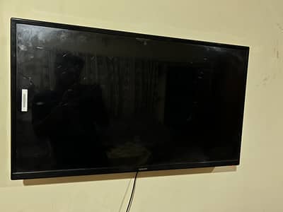 Samsung LED 42 inch available in new condition