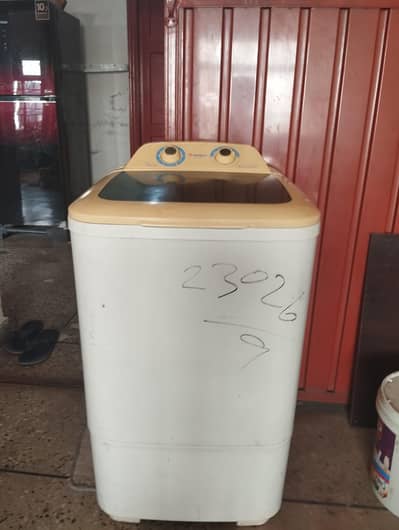 Dawlance washing machine in good condition