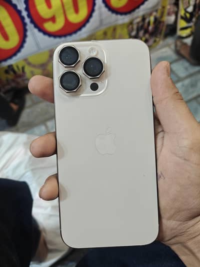 I phone 16 pro max desert titanium 256gb