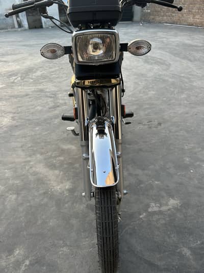 honda 125 gold