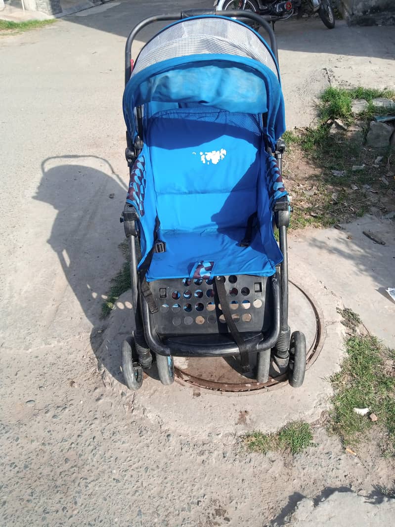 Stroller 0