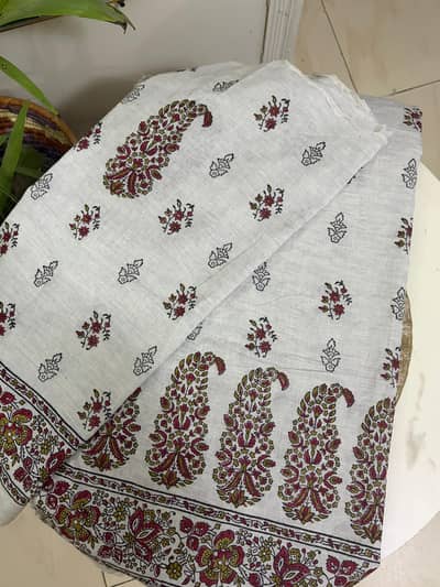 dresses / 2pc 3pc suit unstitches printed suit / lawn suits for sale