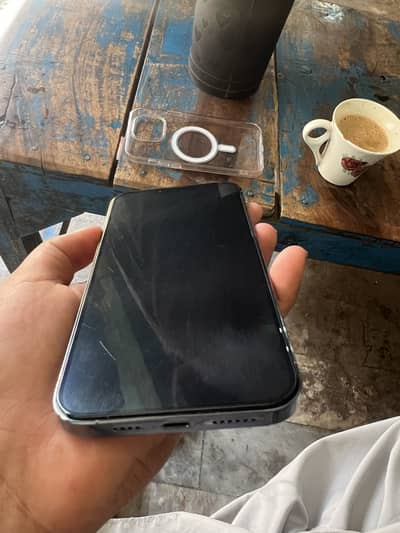 iPhone 13 Pro Max 128GB – Water Pack – Front Scratch