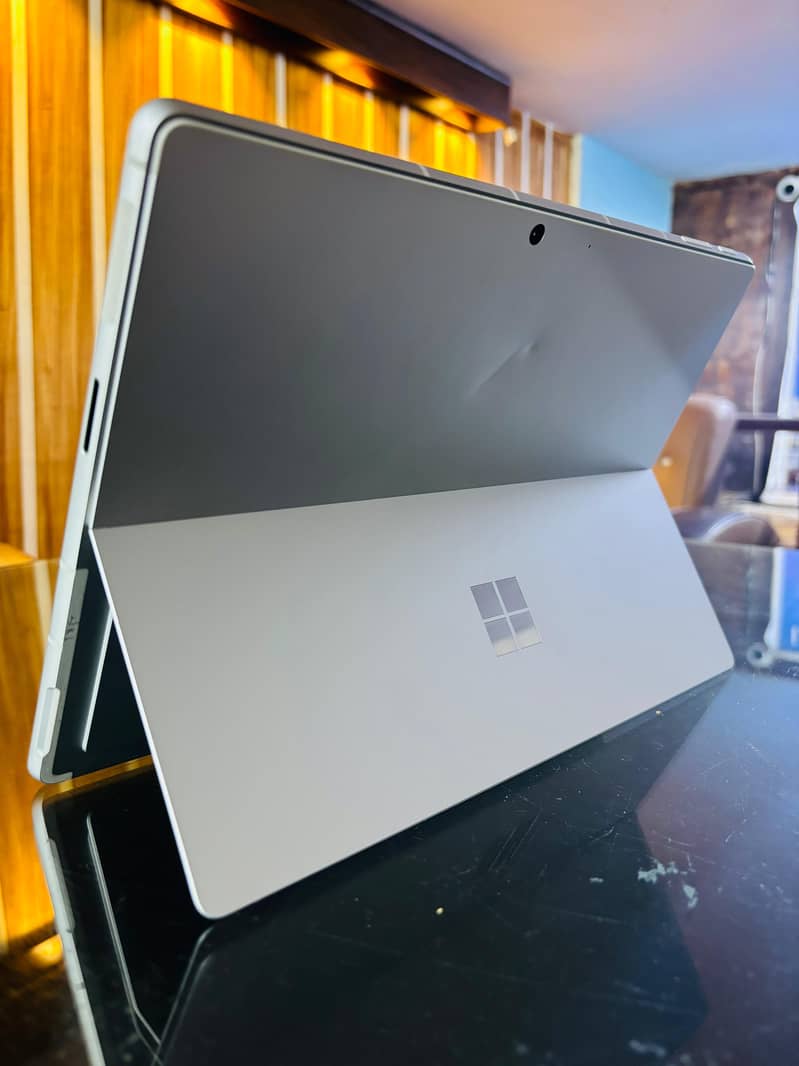 Microsoft Surface Pro 9 8