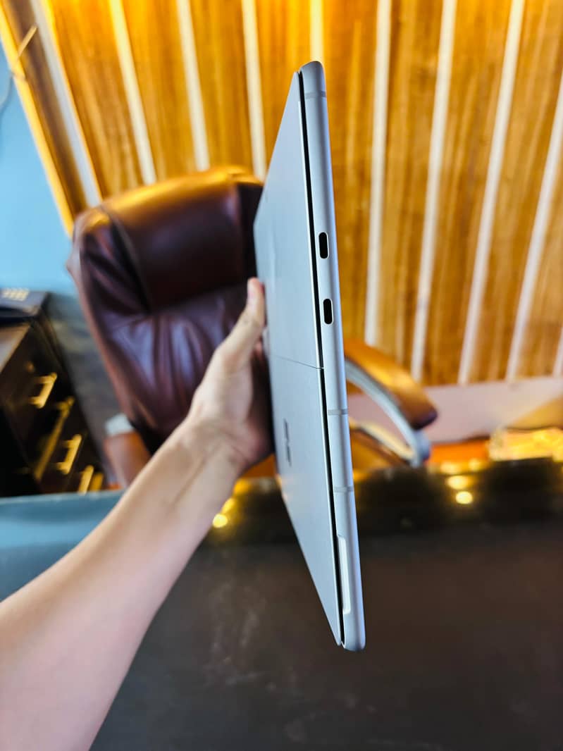 Microsoft Surface Pro 9 17