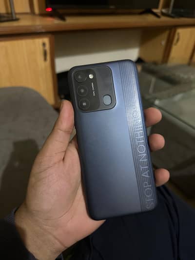 Tecno spark 8 c