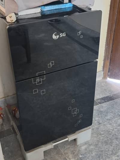 Imported 2 Glass Doors. Fridge for Sale