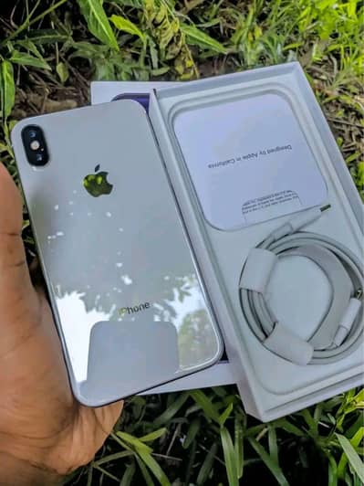 iphone x 256 GB my WhatsApp number 03 25 022 67 56