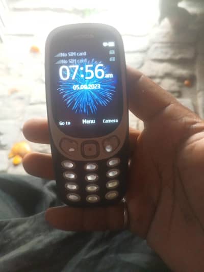 nokia3310سنگل سم چلتی ھی  دو بٹن کام نی کرتے