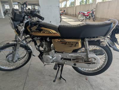 new bike Honda bilkul saf 10 by 10 condition