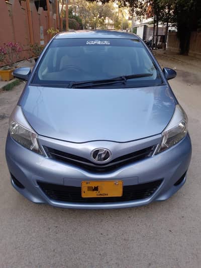 Toyota vitz fl 1.0
