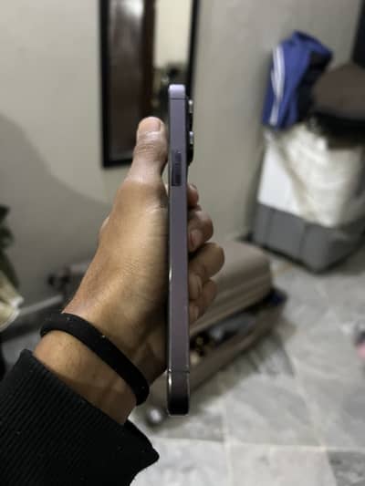 iPhone 14 pro max factory unlock