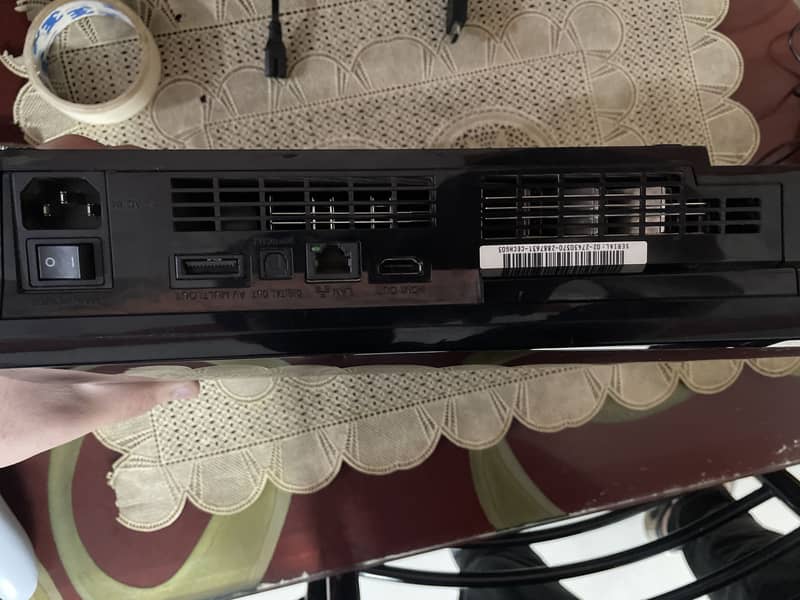 Ps3 fat with 1 wireless controller + cable 1