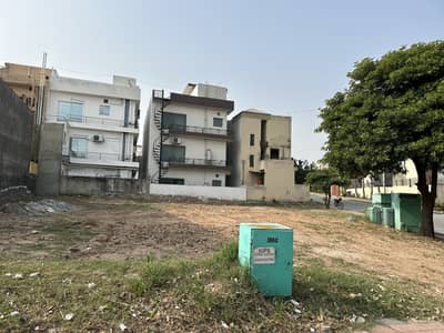 10 Marla Plot For Sale In Hot Location In Phase 2