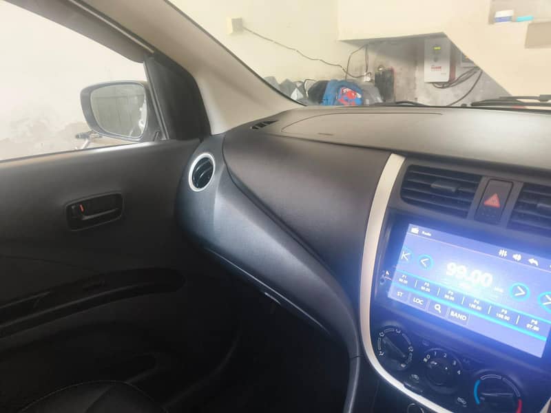 دو پیسوں کی ٹچنگ ہے باقی ٹوٹل جینن ہے سیل ٹو سیل اوکے ہے 2