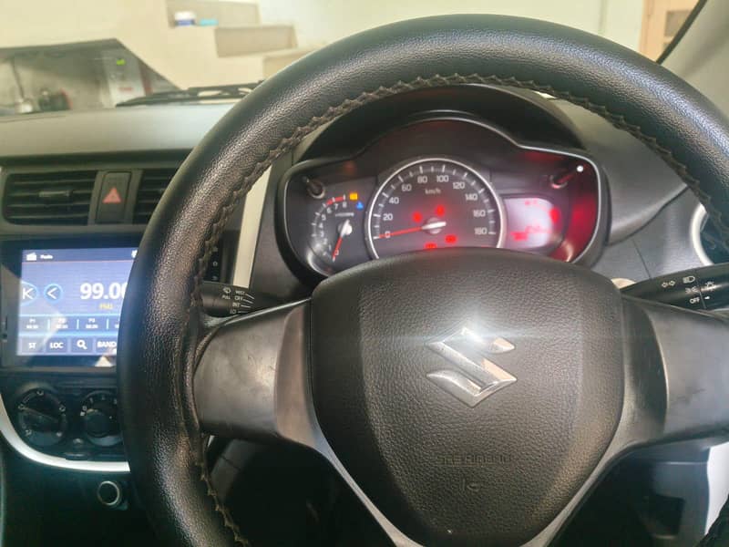 دو پیسوں کی ٹچنگ ہے باقی ٹوٹل جینن ہے سیل ٹو سیل اوکے ہے 6