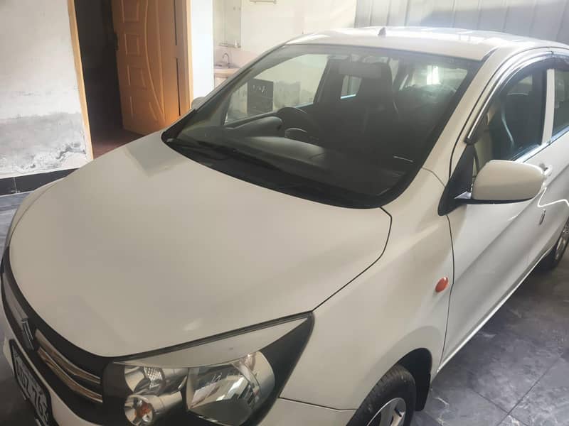 دو پیسوں کی ٹچنگ ہے باقی ٹوٹل جینن ہے سیل ٹو سیل اوکے ہے 12