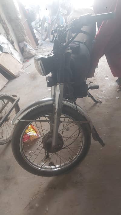 honda cG125 1980 model 10/9 conditions urgent sell
