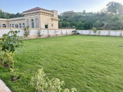 Brand New 3.25 Kanal Villa For Sale In  Garden City