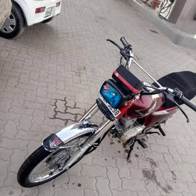 Honda 125 20/21 for sale