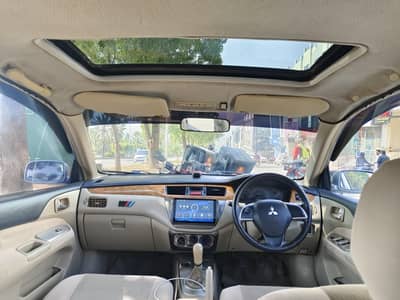 Mitsubishi Lancer GLX munwal sunroof