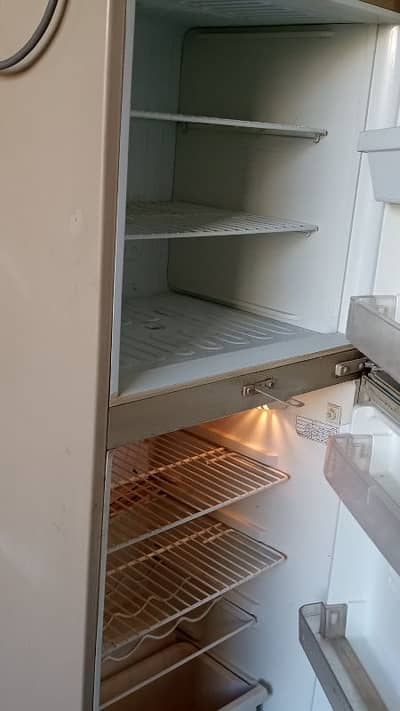 pel Refrigerator