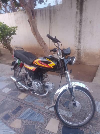 hero bike 2017  model RF 70