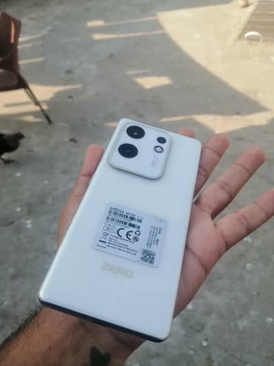 INFINIX ZERO 30 URGENT SALE