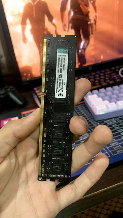 8GB DDR3 1600MHz Kingston RAM (PC3-12800) – Excellent Condition