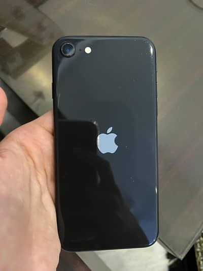 IPHONE SE FOR SALE IN MINT CONDITION