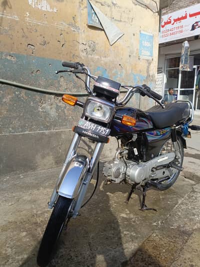 condition 10 by 9 kilometre 31500 chal gai hai original