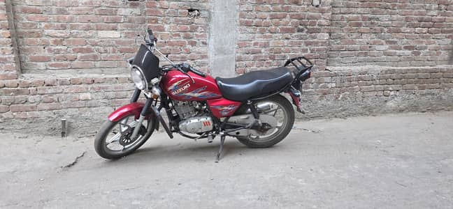 suzuki 150 gs bike new condition