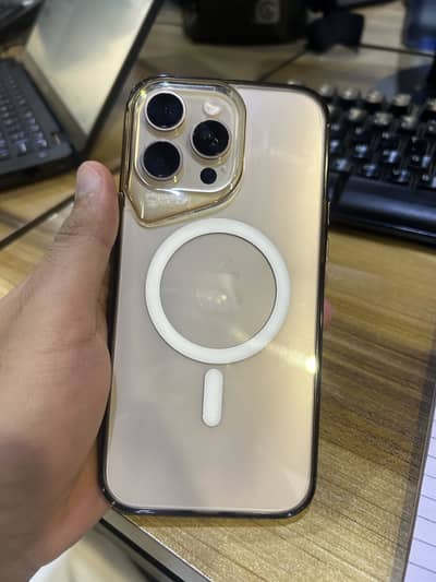 Apple iPhone 16 Pro Max JV