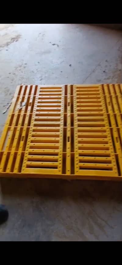 New Plastic Pallets