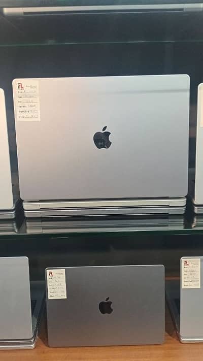 macbook M1 pro /16/512/ i10/16 g card