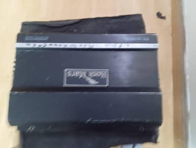 RockMars 4 channel Amp and woofer in very good condition